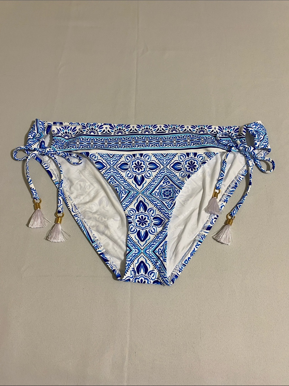 LA BLANCA Beyond The Pacific Side-Tie Hipster Bikini Bottom w Tassels Size 12